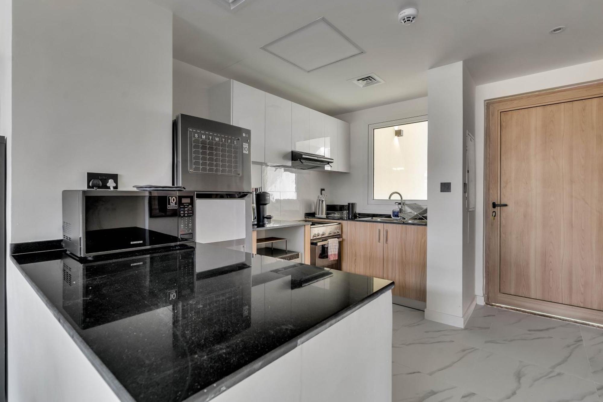 New! Amazing 2br Loft Townhouse In Dubailand *